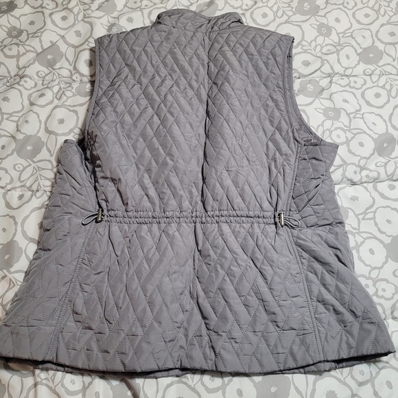 Croft & Barrow Quilted Vest Size L Grey Puffer Pockets Outdoor Casual Muted - Picture 4 of 7